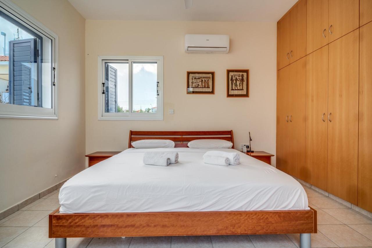 Amphitrite Villa Paralimni Esterno foto