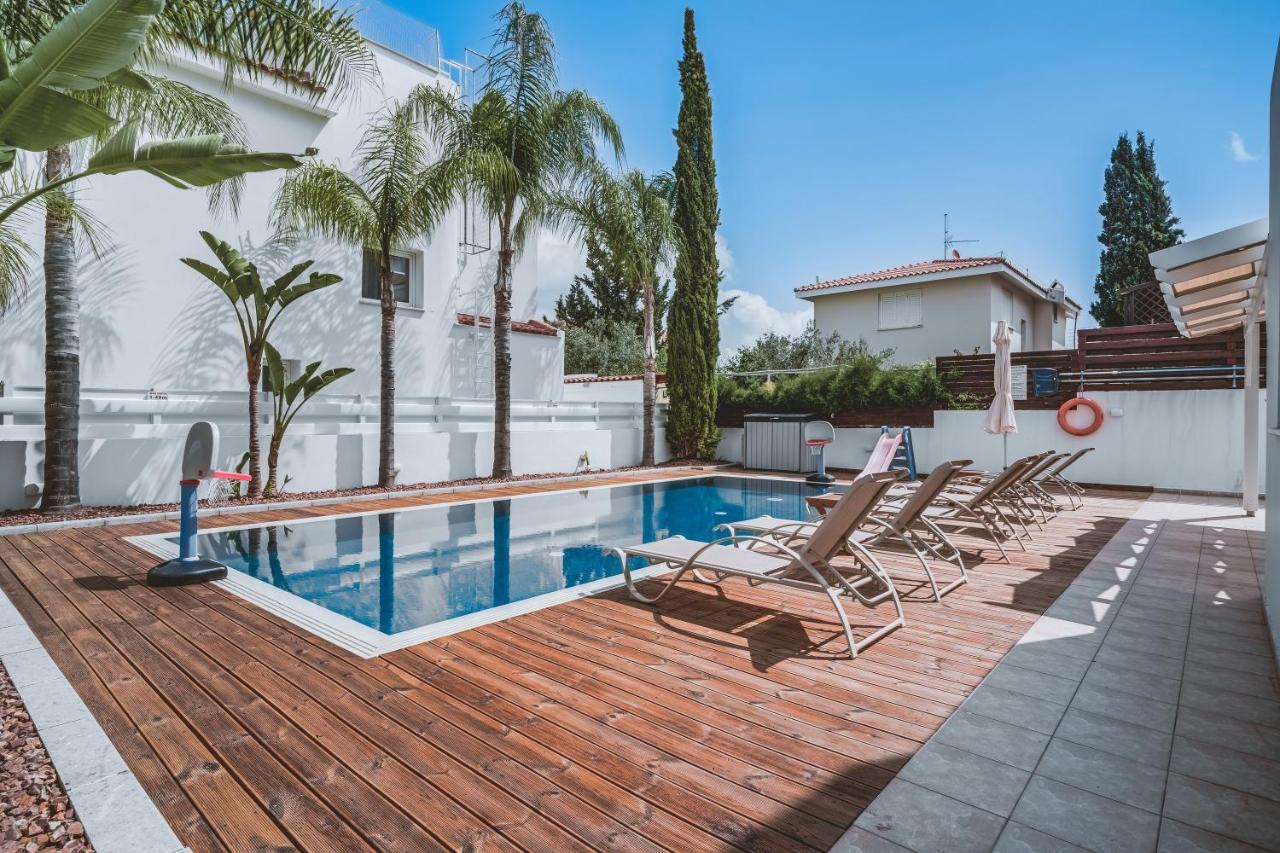 Amphitrite Villa Paralimni Esterno foto