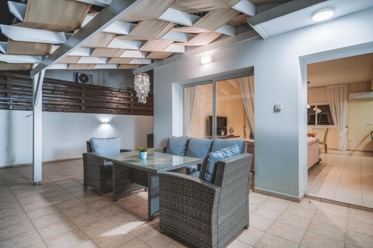 Amphitrite Villa Paralimni Esterno foto