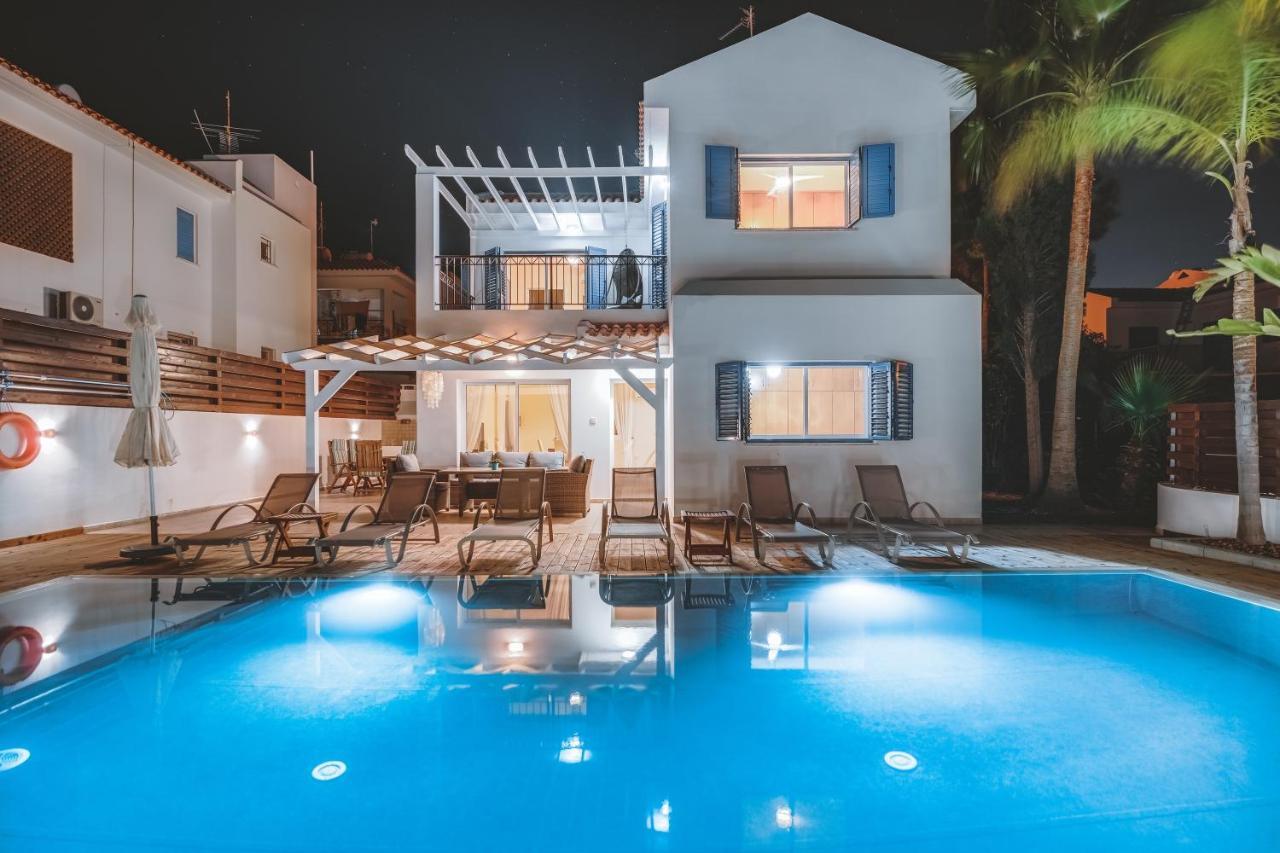 Amphitrite Villa Paralimni Esterno foto