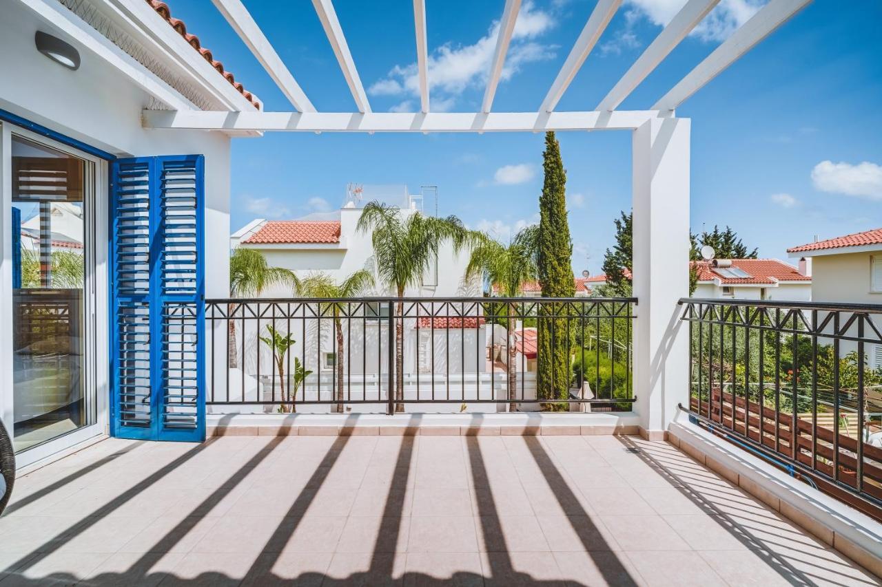 Amphitrite Villa Paralimni Esterno foto